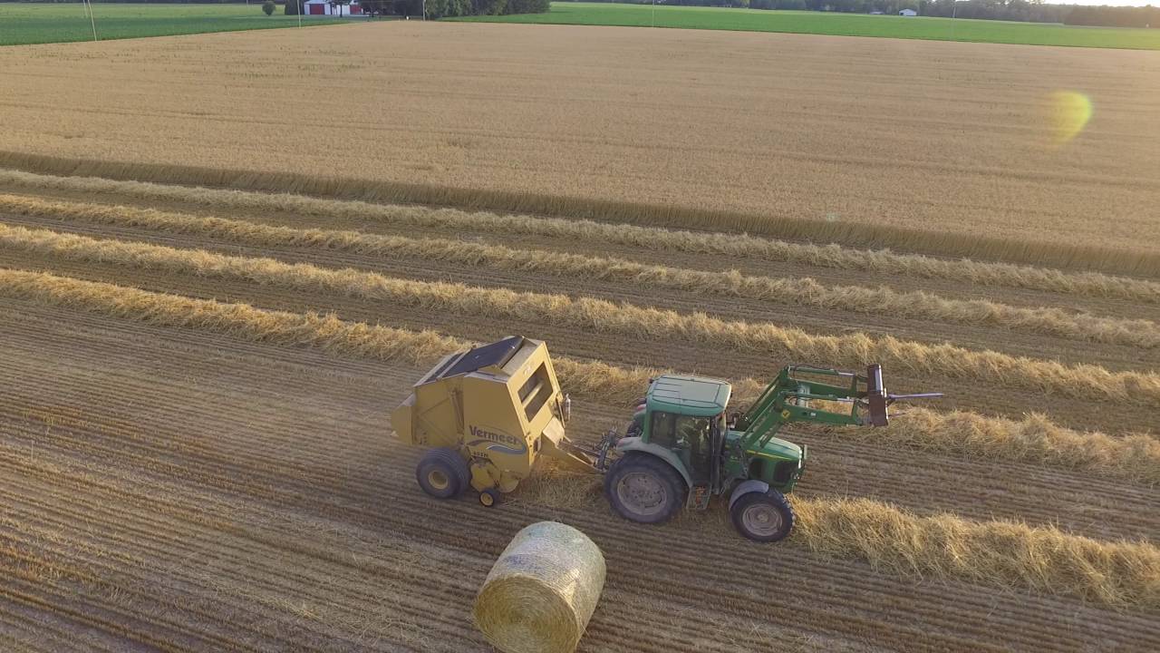 vermeer 605m baling wheat straw june 30 2016