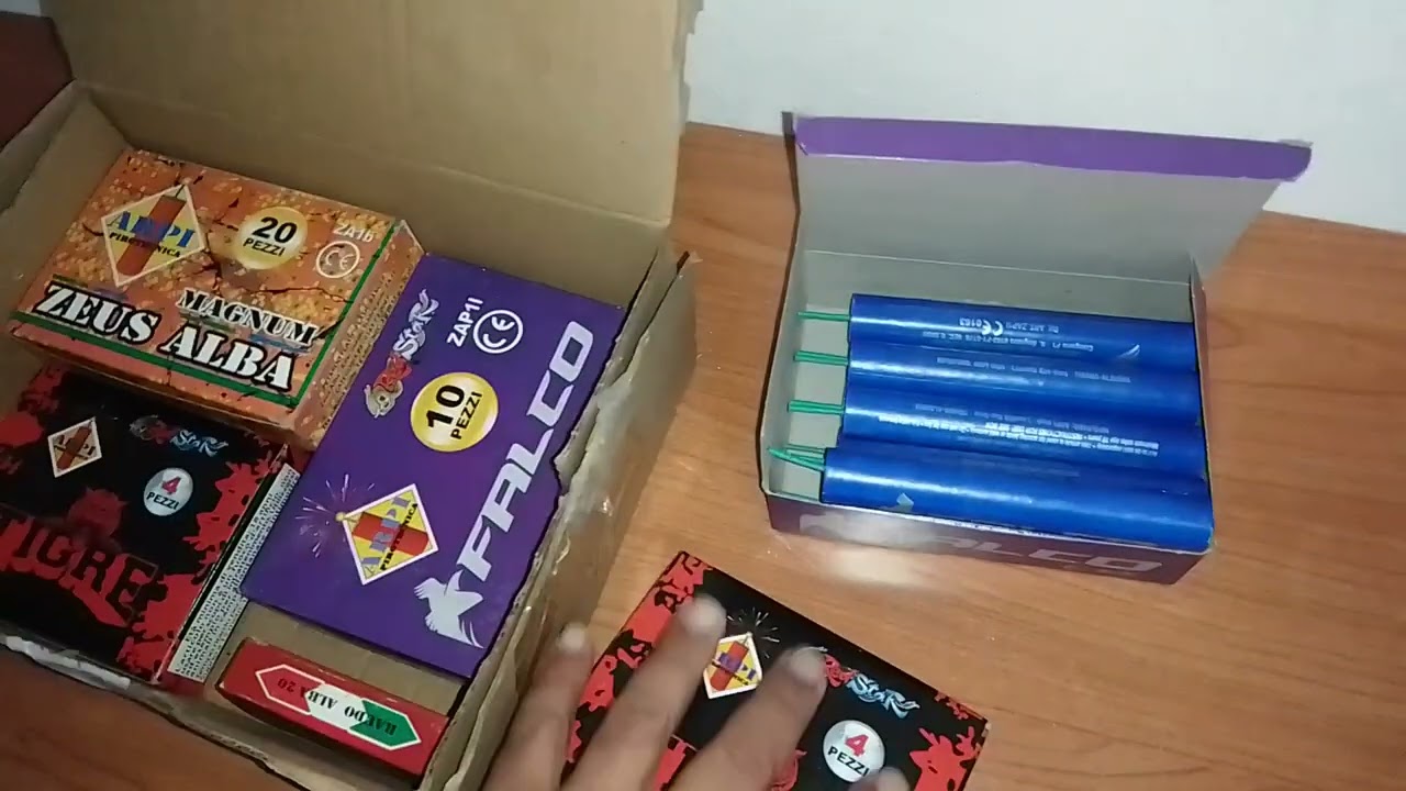 unboxing ordine petardi arpi (pirotecnica sarro) falco 0,98 grammi nec,tigre 1 grammo nec ecc.