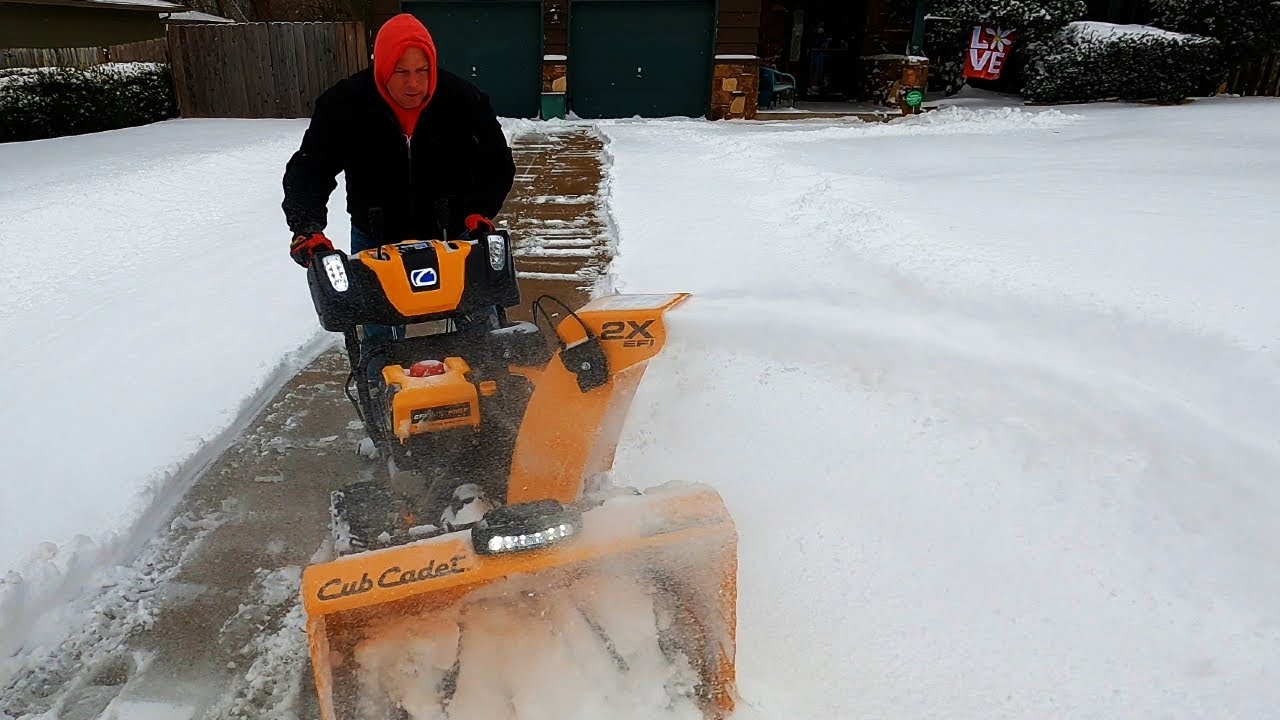 Full Review of Cub Cadet EFI Snow Blower