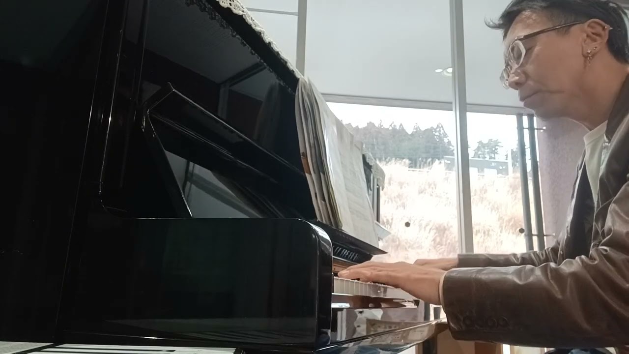 【A kitten falls in love】@道の駅 硯上の里 おがつ260214