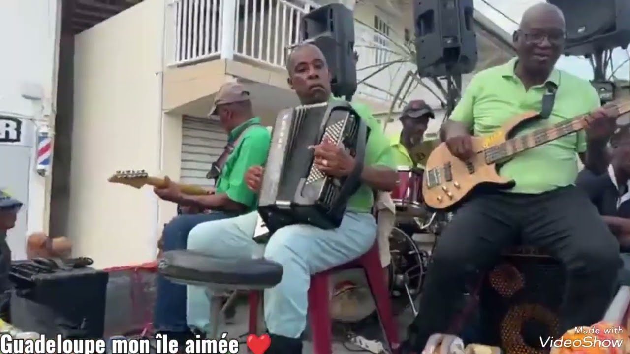 Guadeloupe ❤️❤️05/05/2024...Vieux-Habitants...Parade des danseurs de quadrille 🎼🎶🍾🎉😍