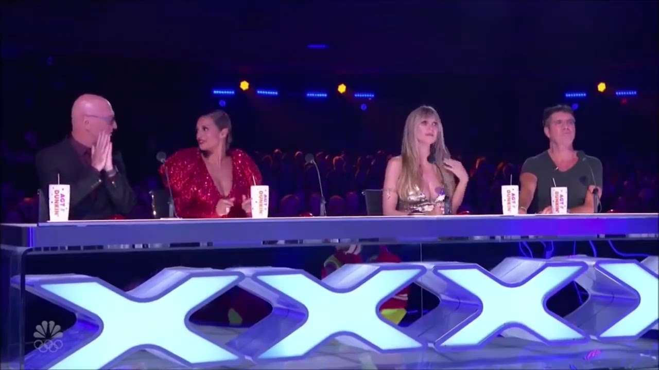 SuperStar Rajinikanth song in America got Talent !!! Tamil song at USA