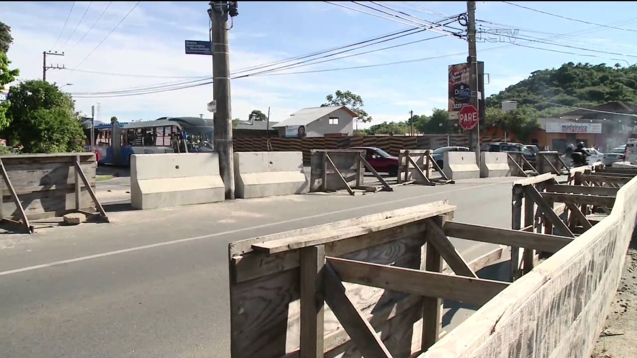 Ap&oacute;s atraso, come&ccedil;a etapa de montagem do Elevado do Rio Tavares em Florian&oacute;polis