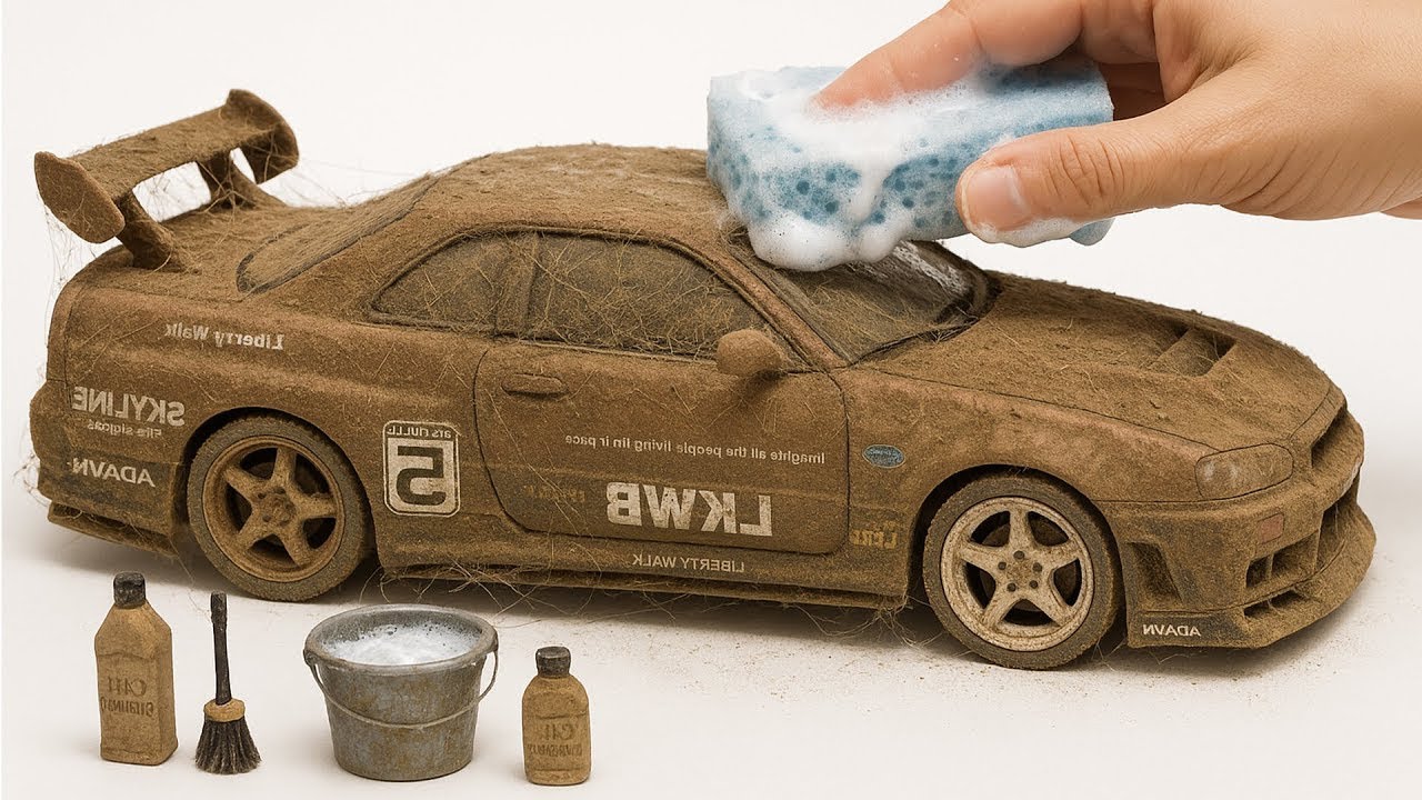 Super Realistic Cleaning of a 1:24 Nissan Skyline GT-R R34 After a Brutal Drift Showdown