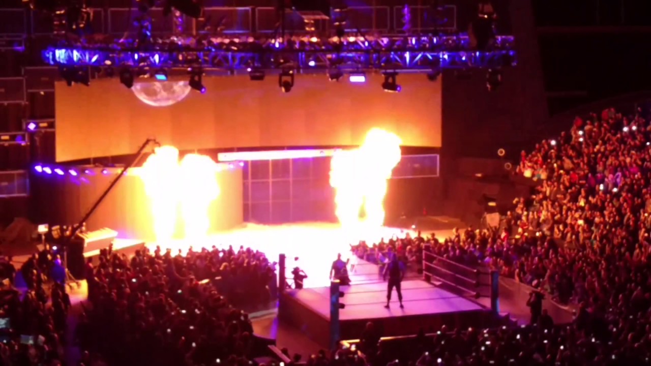 Undertakers final appearance in Chicago? WWE RAW March 6 2017 @ Allstate Arena