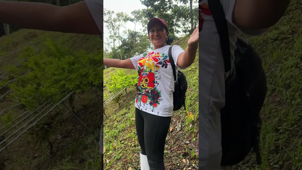 EL RELOJ mas grande de mi ciudad de AVES Y CASCADAS  con  doña ALEJITA