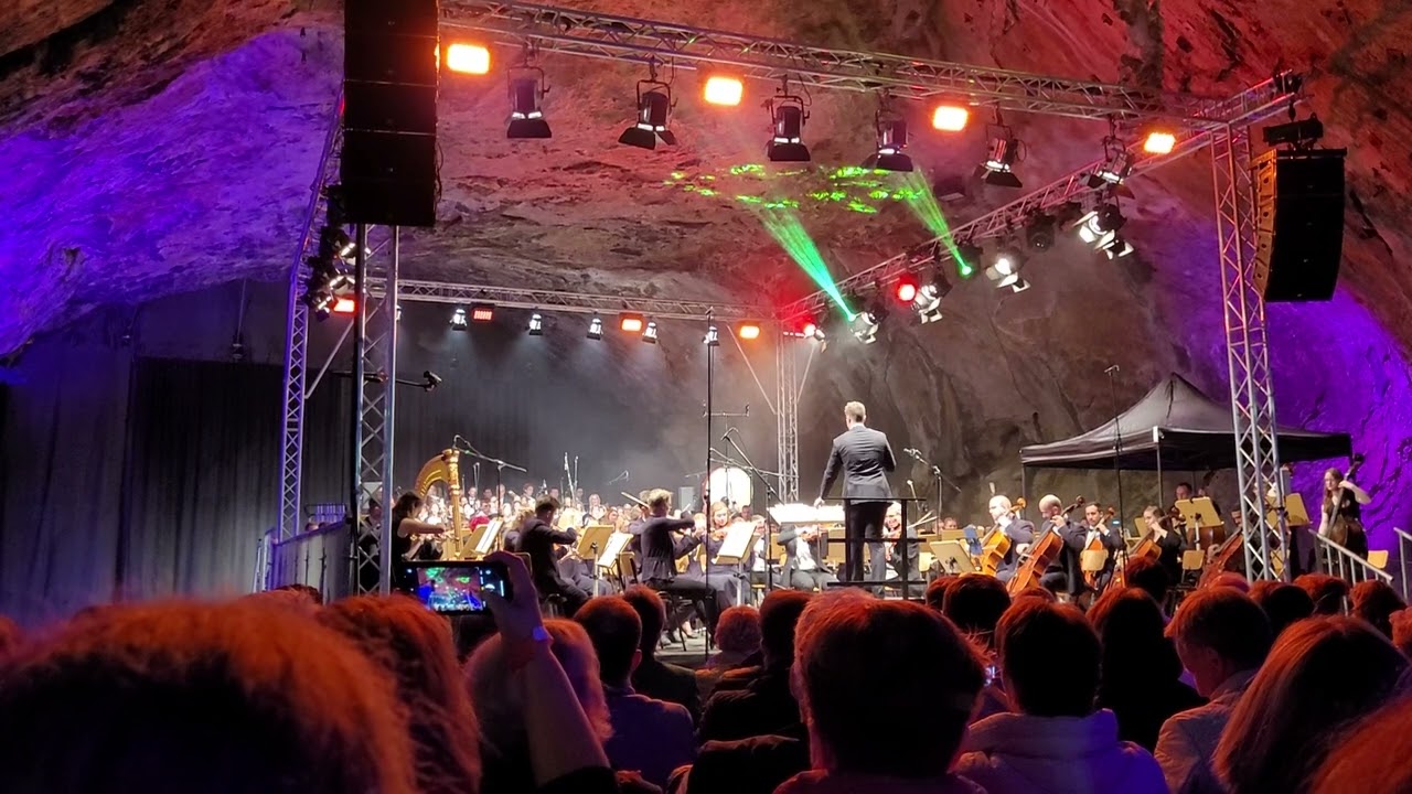 Adiemus (Songs of Sanctuary) - Gala der Filmmusik - Balver Höhle 2023