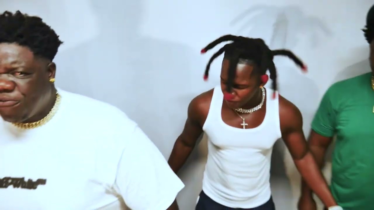 Toga ft Der a toli fu money (clip officiel)