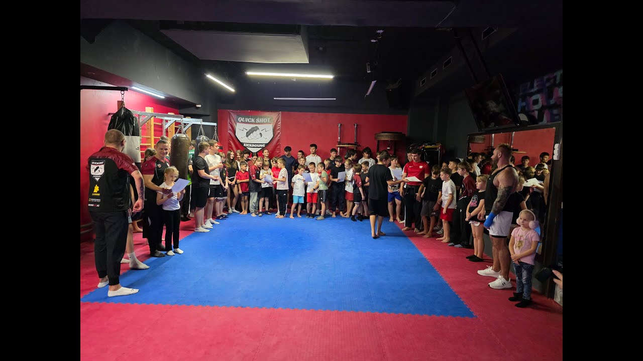 107 pompek na 107 lat wolności – Święto Niepodległości w Quick Shot Kickboxing (Częstochowa)