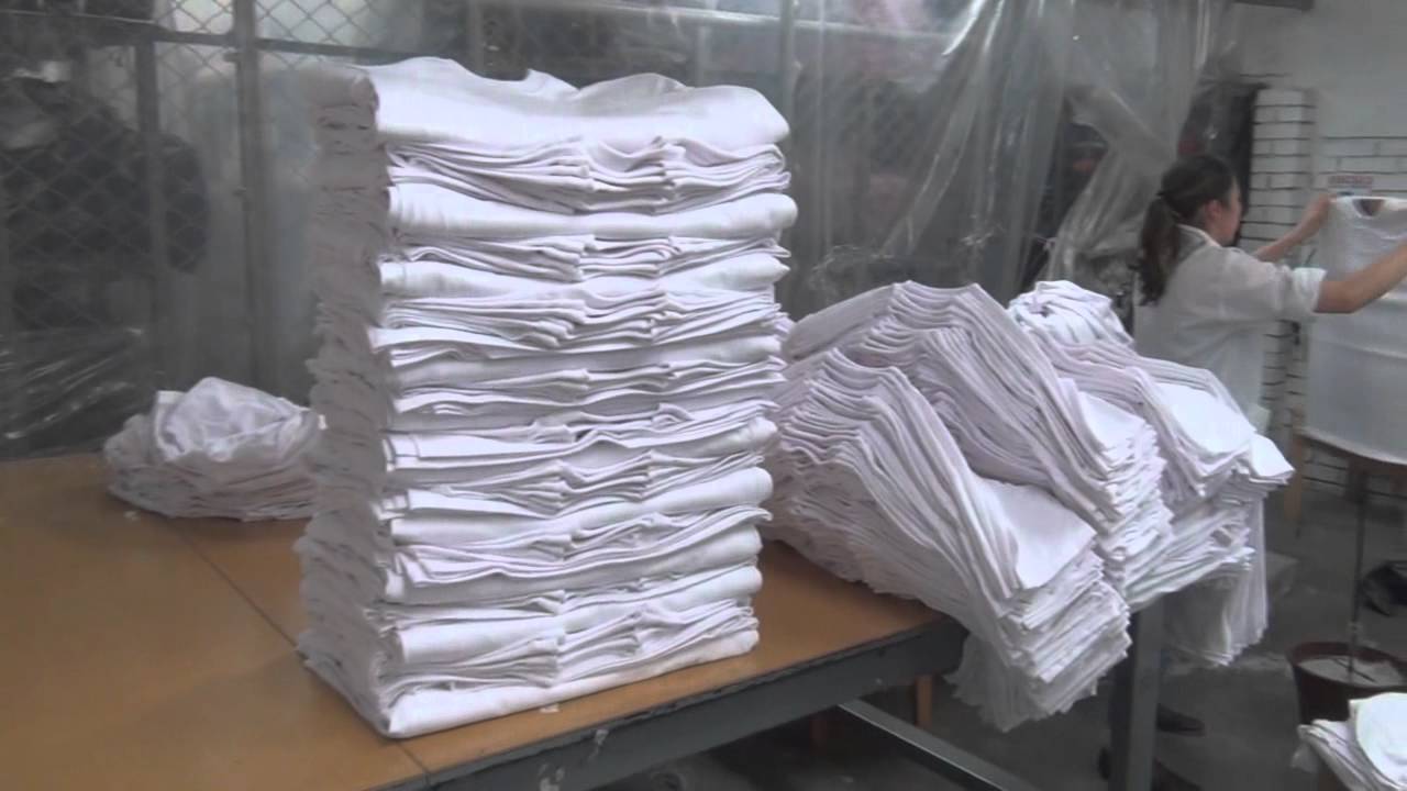 DISTRIBUIDORA Y FABRICA DE CAMISETAS COTTON BASIC BOGOTA COLOMBIA