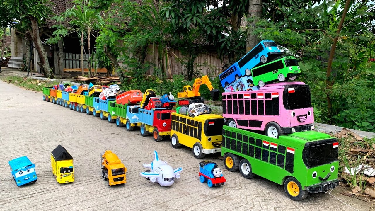 WADIDAW !! Mobil Truk Tronton Panjang Bongkar Mainan Mobil Mobilan Truk Molen, Truk Mixer, Excavator
