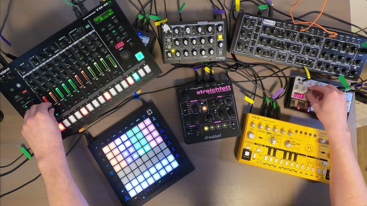 Unravel | Live Studio Session by Absolar