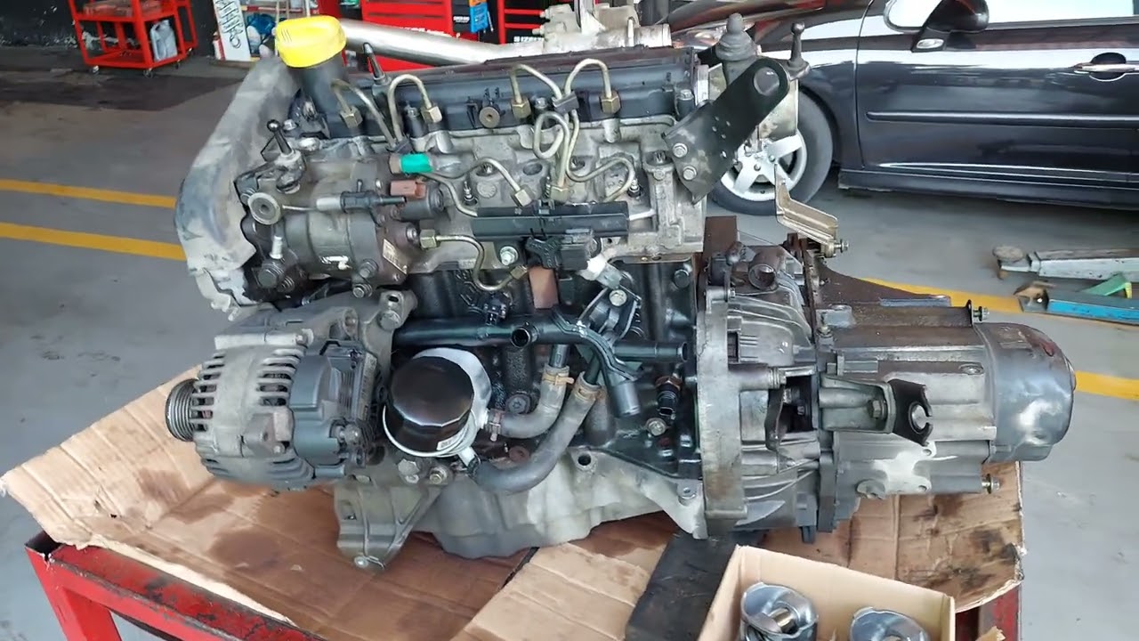 EMANET ALDIĞI ARACIN MOTORUNU 15DK'DA NASIL YEDİ   (1.5 DCI CLİO)