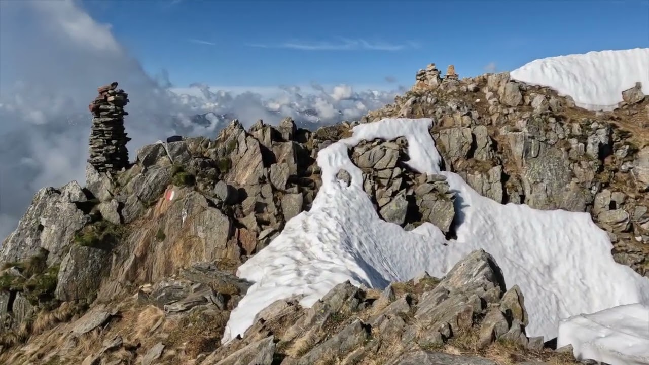 Giro nei Muncech -  Monte Duria (2264 m) e Sasso Camoscè (2203 m)   da Bodone  - 19 marzo 2025