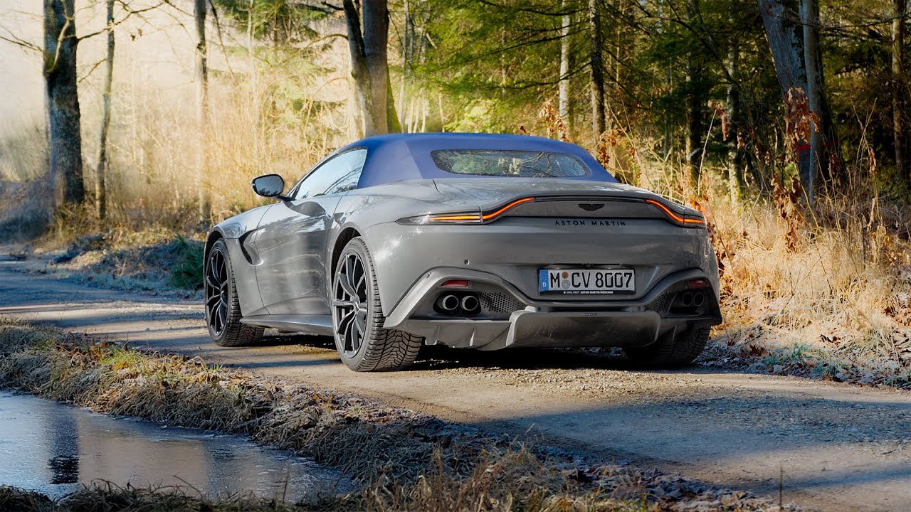 Aston Martin Vantage Roadster | Drive & RAW Sound