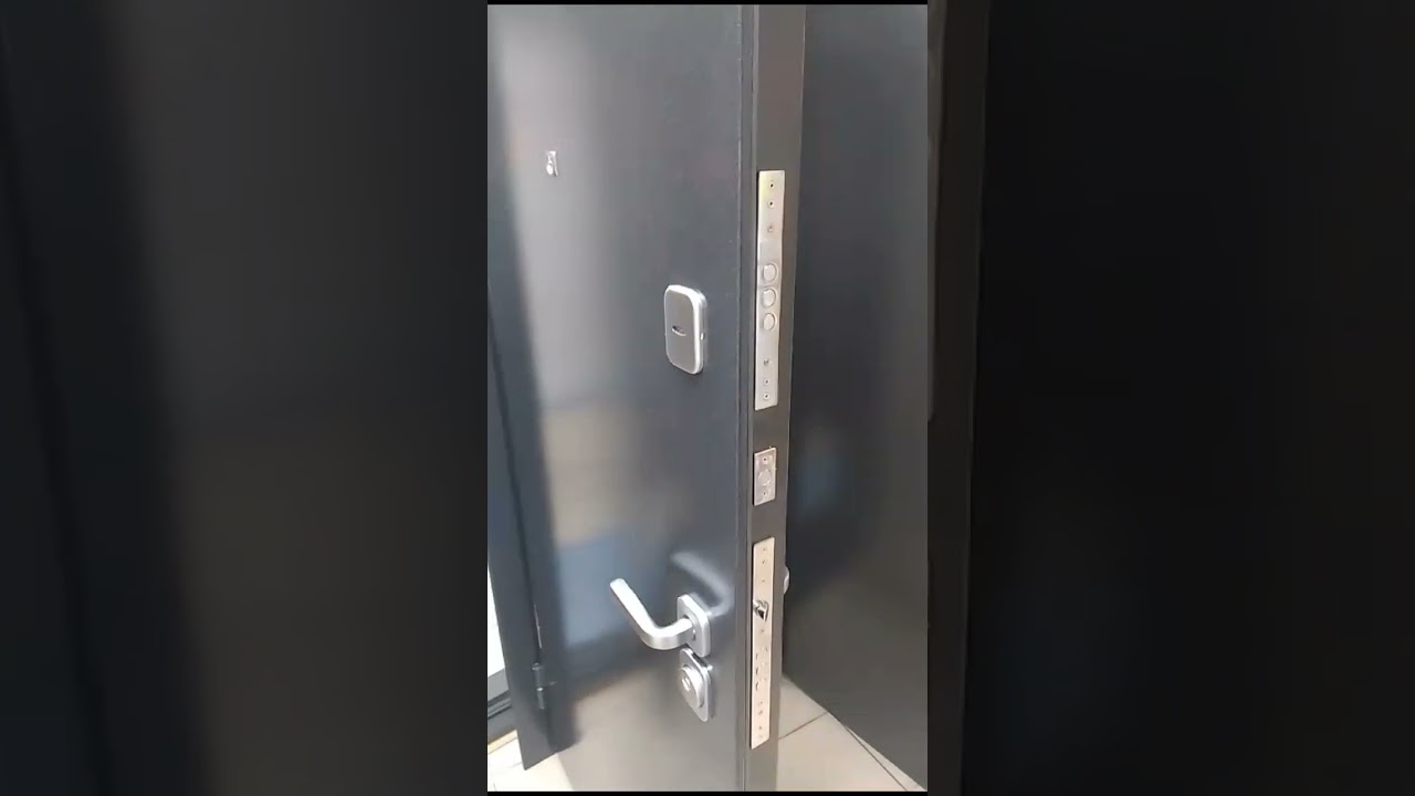 Видеообзор новой модели входной двери Толстяк (Феррони, Россия).
