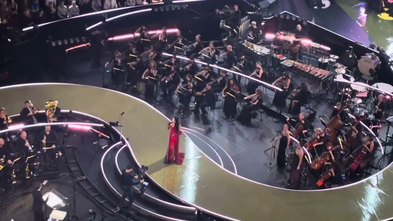 End Of An Era - Dua Lipa (Live from the Royal Albert Hall, London - October 17, 2024)