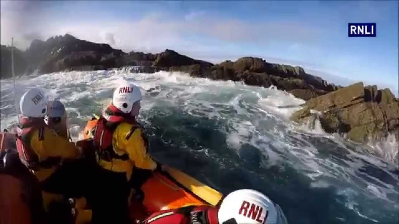 Eyemouth inshore lifeboat conducting veering down training in rough conditions
