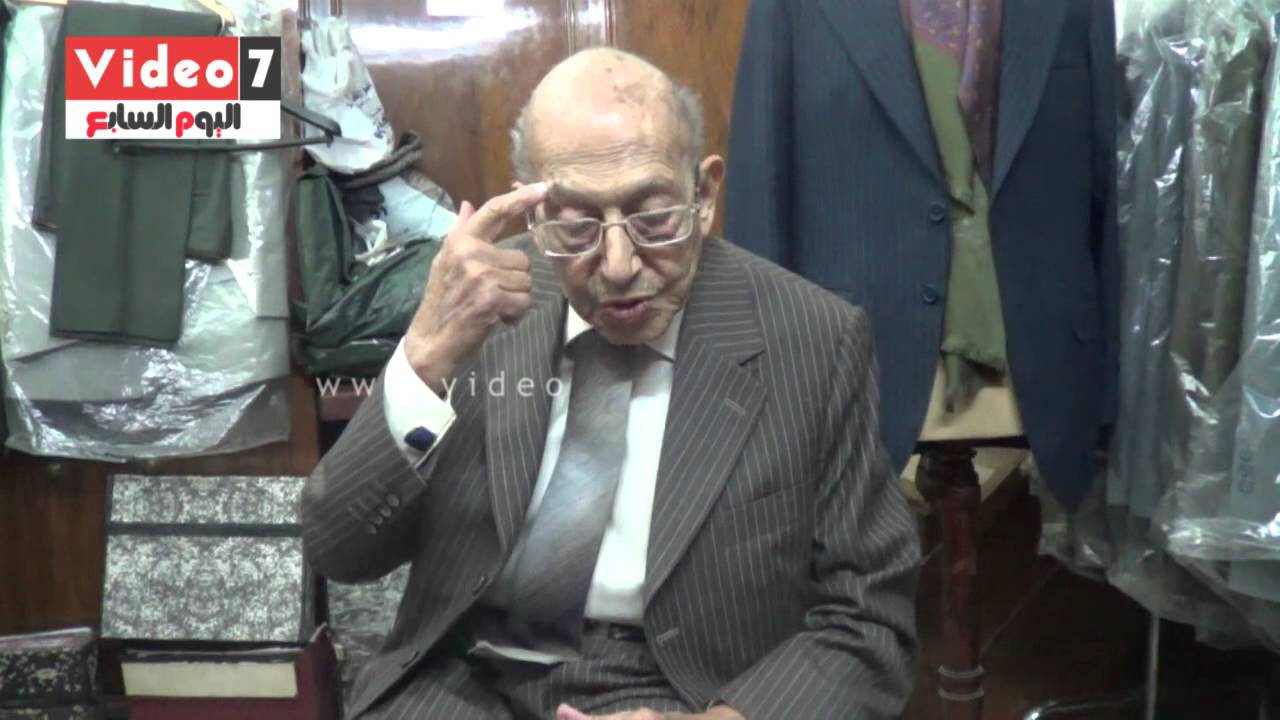 بالفيديو.. ترزى الرؤساء: الرئيس عبدالناصر كان عنده عقدة من البدل.. سويلم: مبارك «مش لبيس»