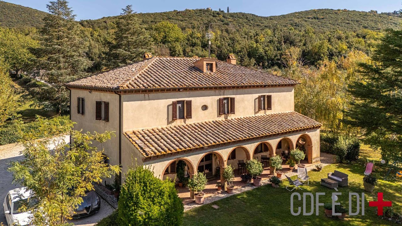 Vista dall'alto | Amelia (TR), Italy | Casale di charme con piscina e uliveto vicino Amelia