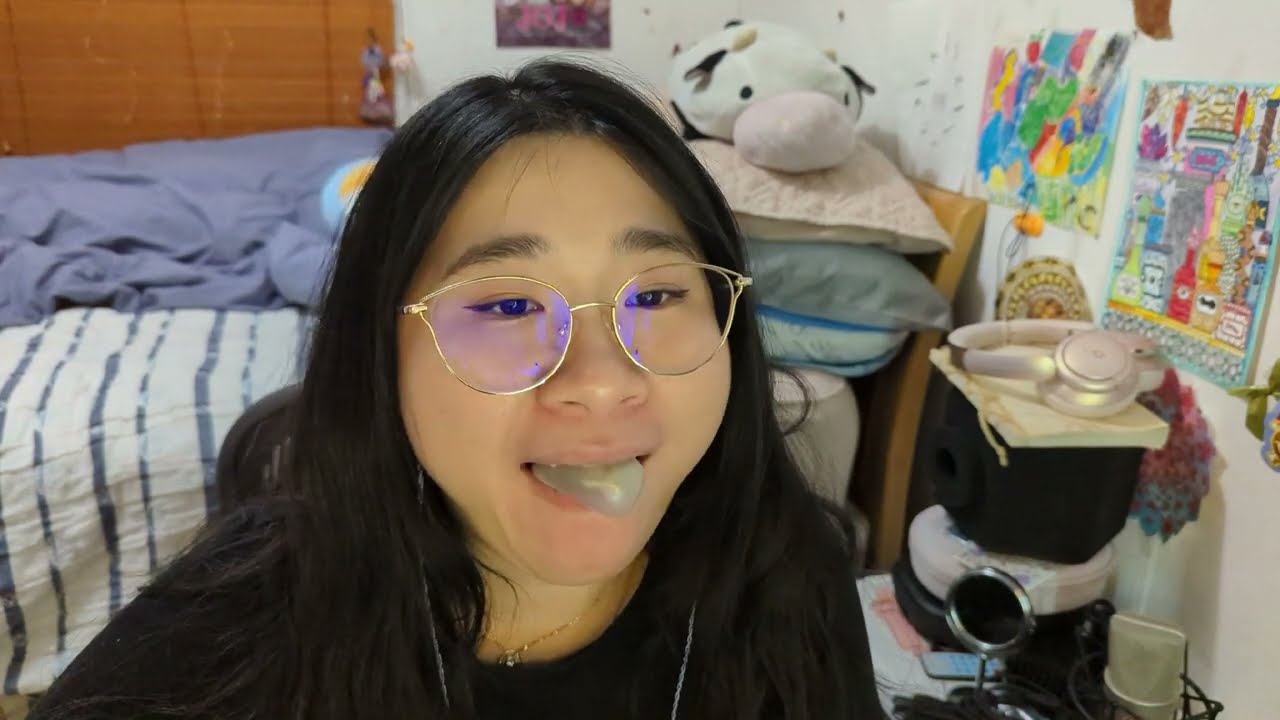 ASMR Chill Session #2: Chewing Gum, Blowing Bubbles, Script Writing