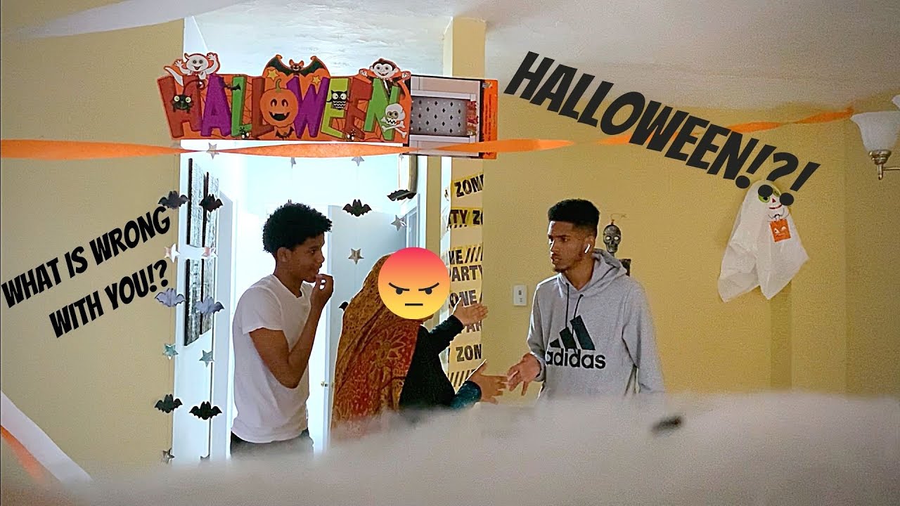 HALLOWEEN PRANK ON HABESHA MUSLIM PARENTS!! 😨😂 | AR REACTS