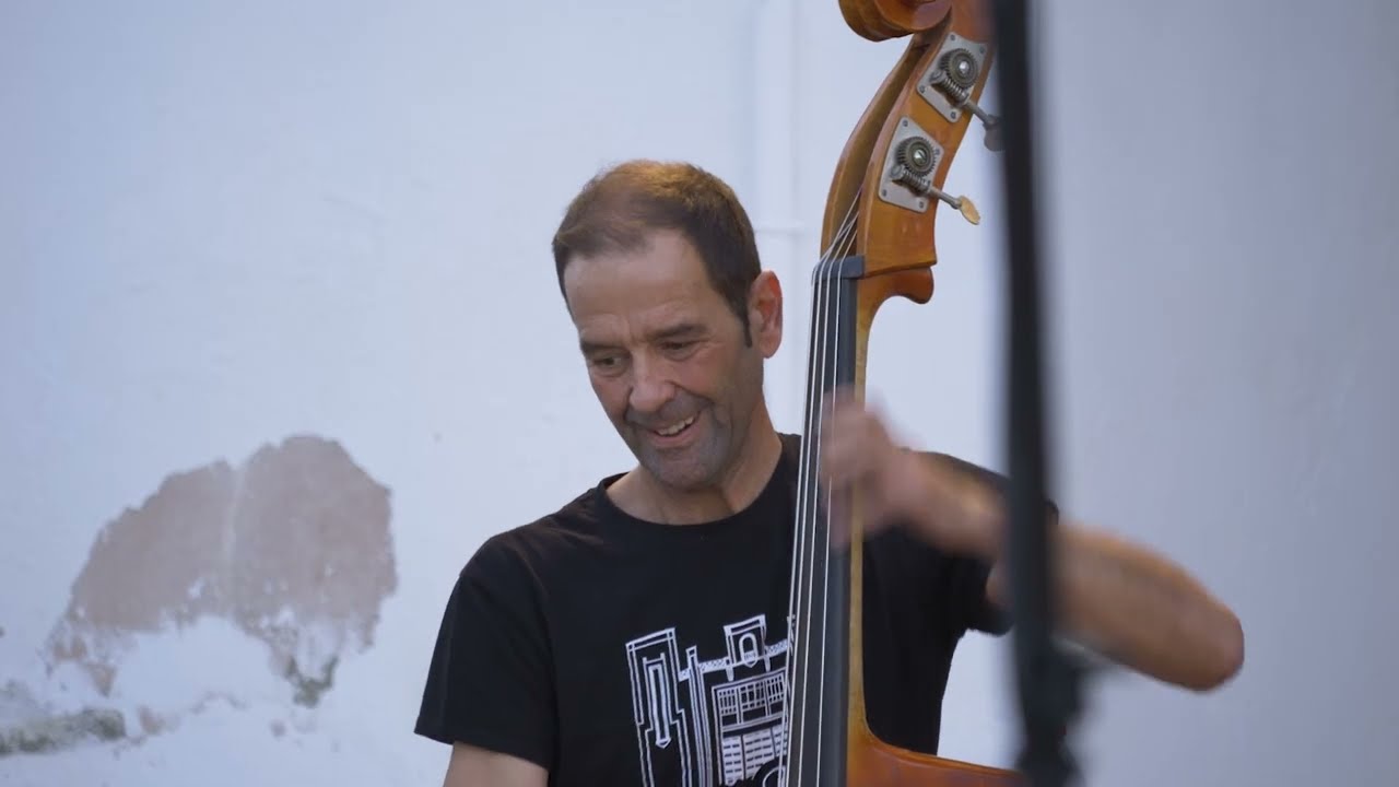 In a Mellow Tone (Duke Ellington) - Artística Big Band