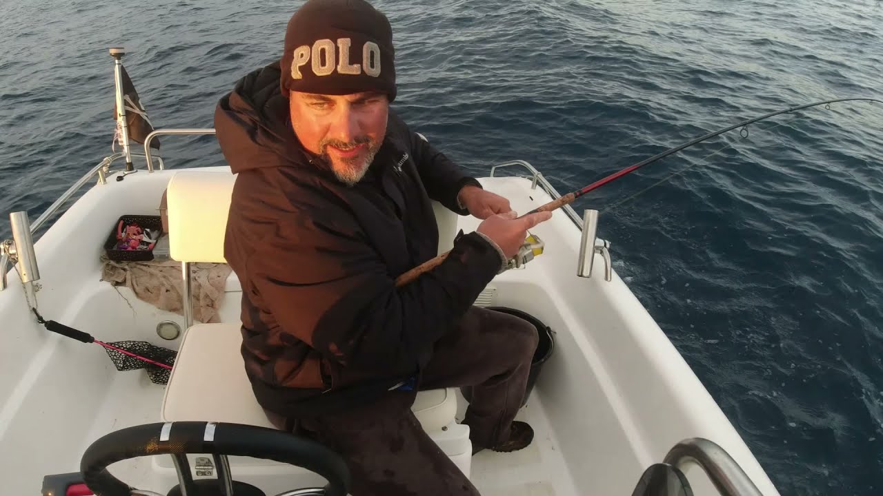 Ψαρεμα καλαμαριων απο  τη βαρκα-Squid fishing in kefalonia-squid game !!!!