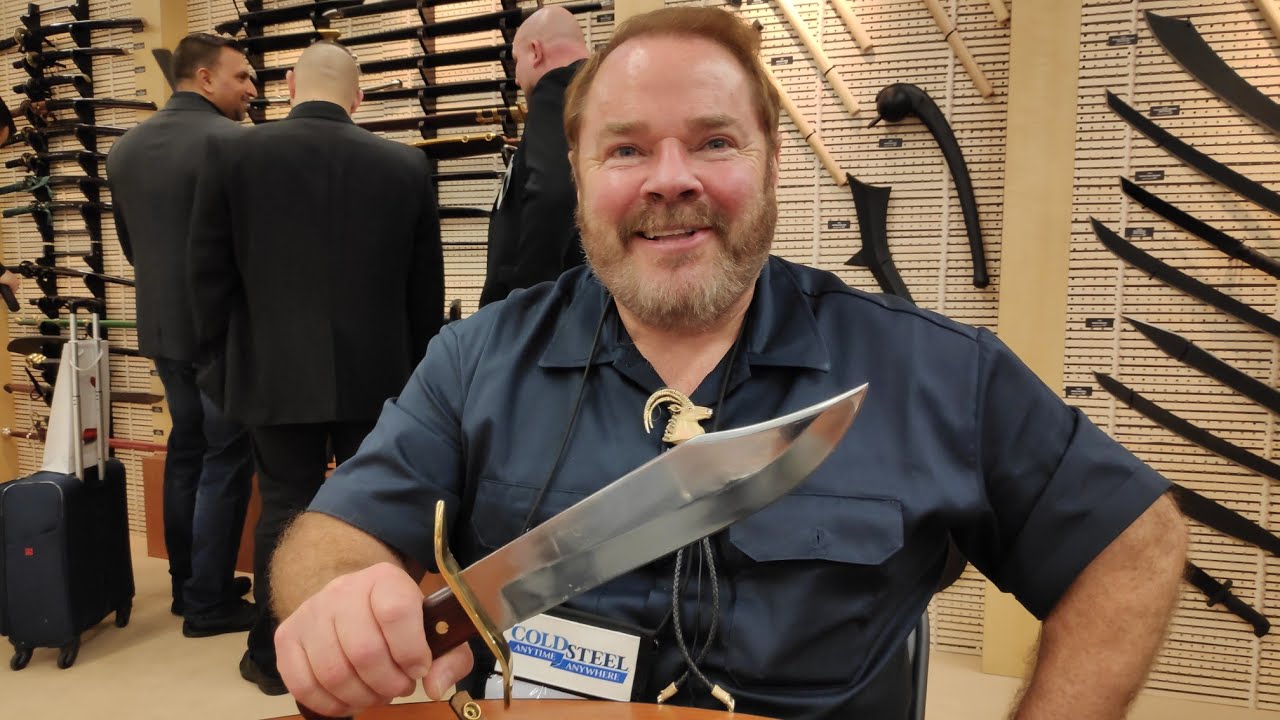 LYNN THOMPSON ABOUT NEW COLD STEEL KNIVES. IWA 2019