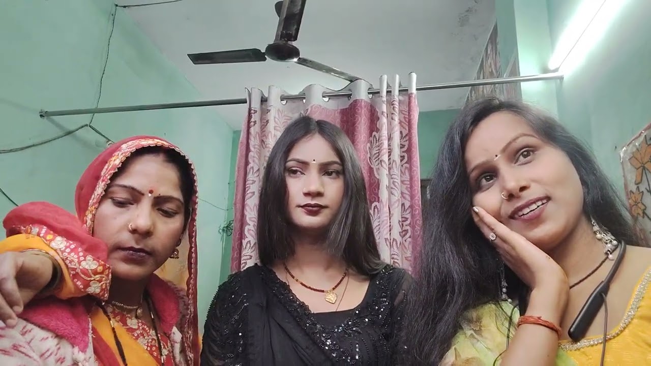 Khushbu Rani Kitna pyara geet gae blue video