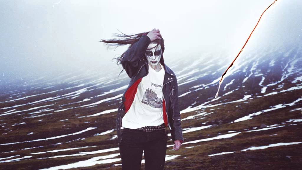 M&aacute;lmhaus (aka Metalhead) - Svarthamar