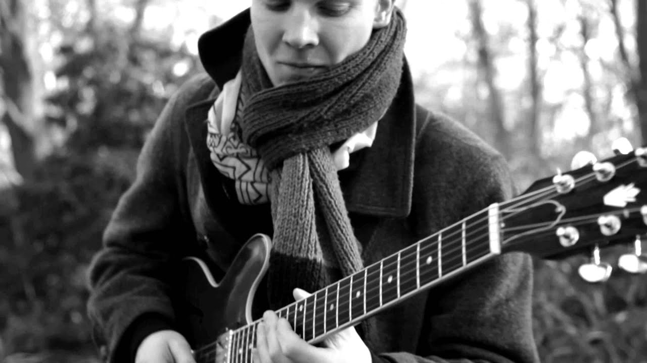 Anna Hauss - Paper Plane