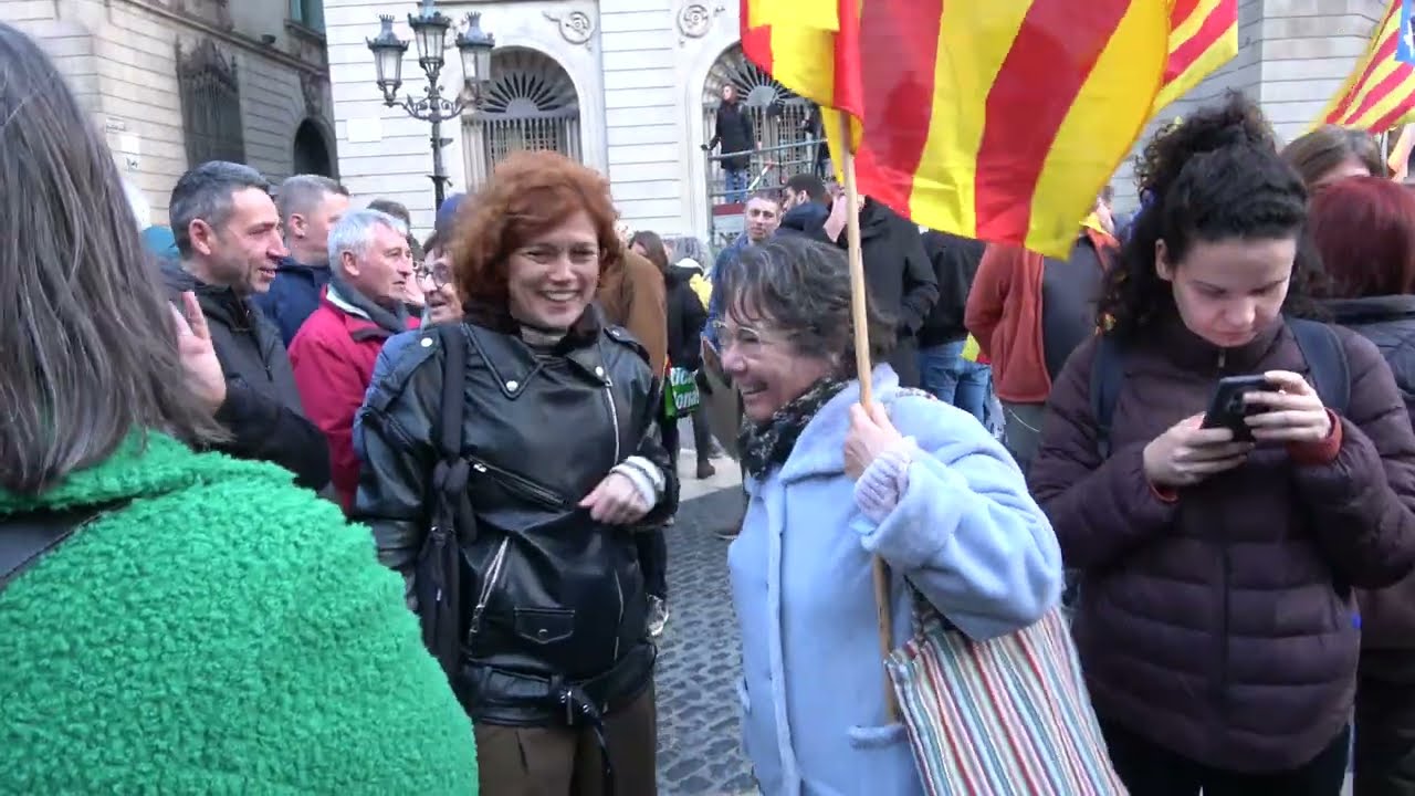 Parada d'ERC a la plaça Bacardí. Mani SENSE TRENS NO HI HA FUTUR