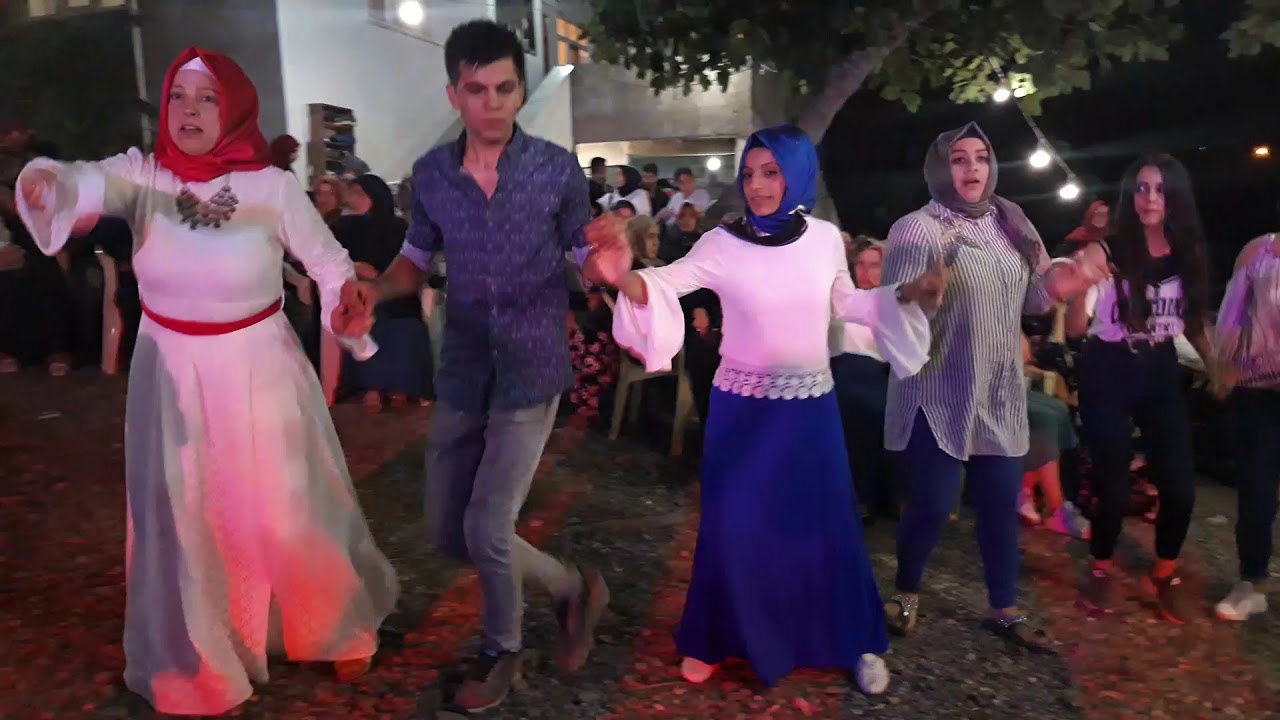 Çoban kızlarının kabaceviz halayı