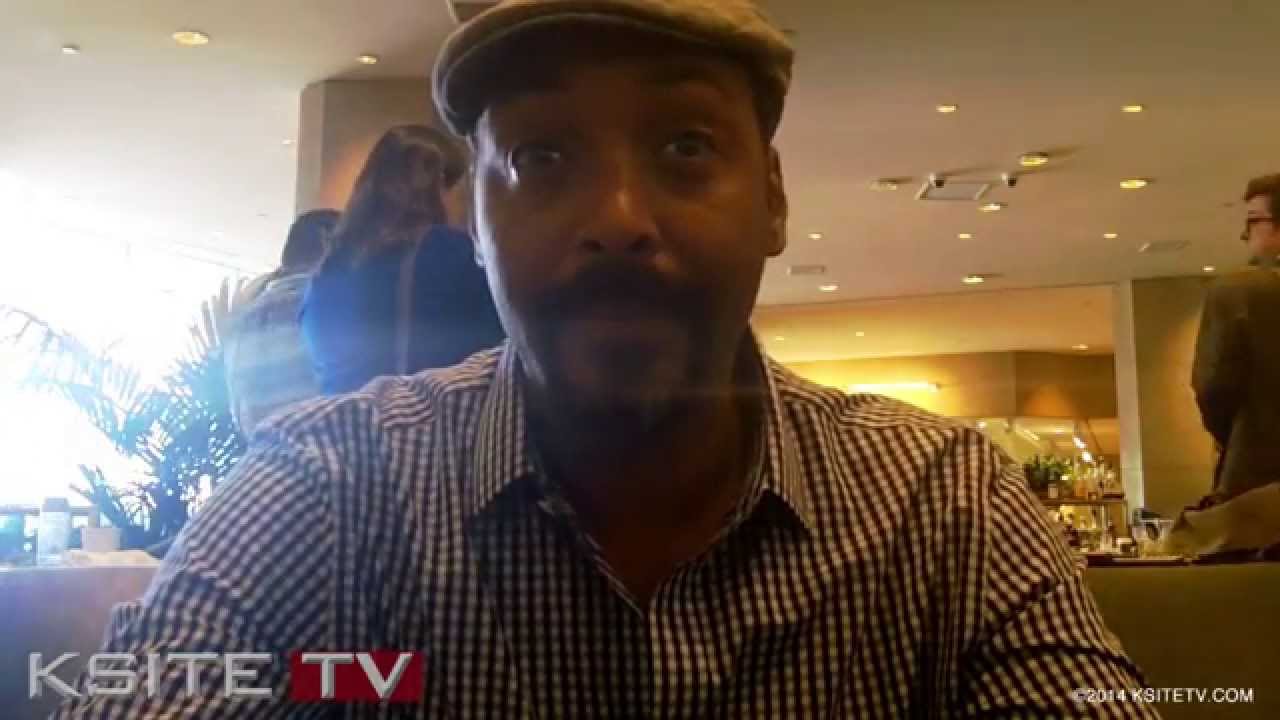 THE FLASH - Jesse L. Martin Interview