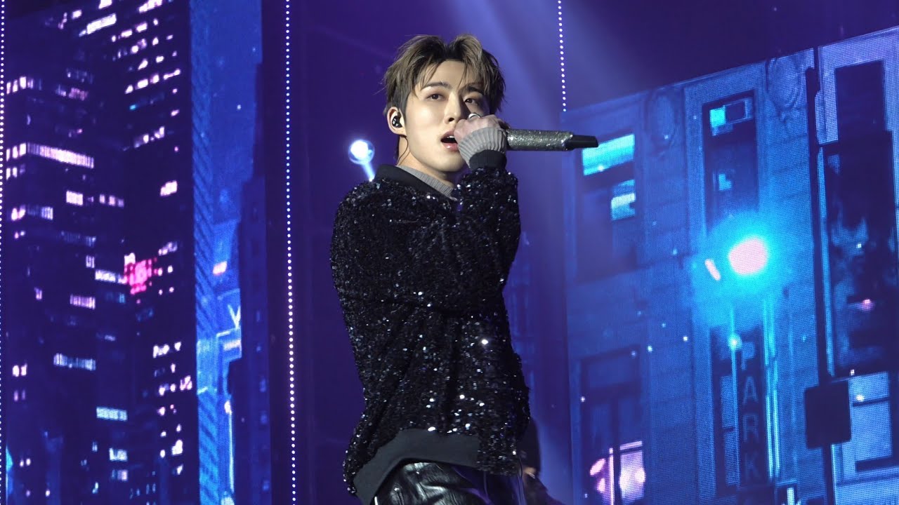 221210 B.I 비아이 - BTBT | B.I 2022 NIGHT SHOW CONCERT 비아이 직캠