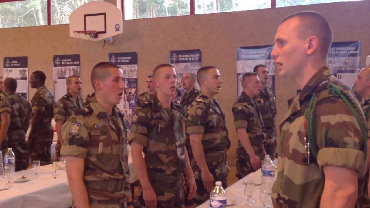 Chant du 501ème RCC de Mourmelon le Grand. (2ème DB du Général Leclerc)