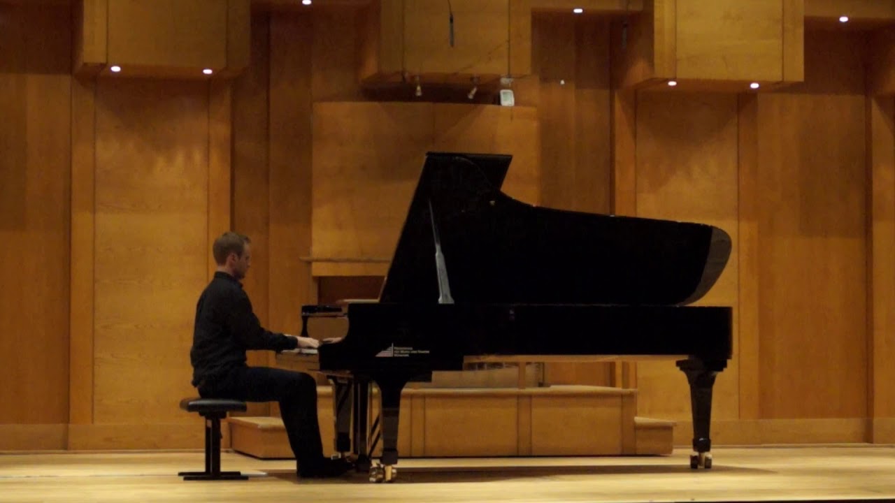 Chopin etude op. 10/5
