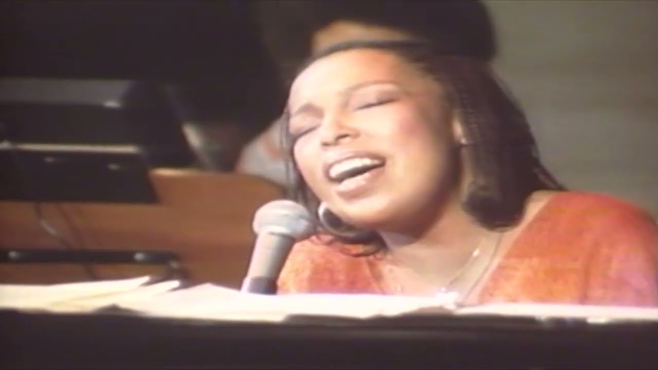 Roberta Flack-Killing Me Softly(Master Chic Mix)