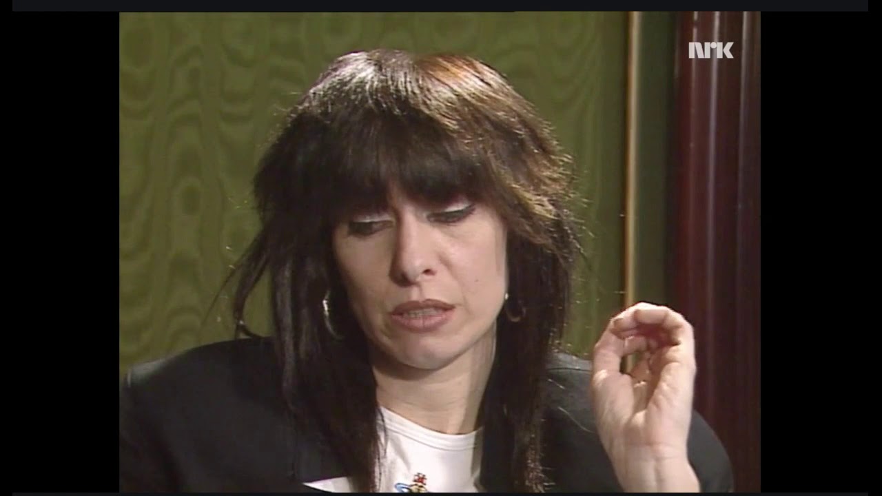 Interview with Chrissie Hynde  on Norwegian television 1990