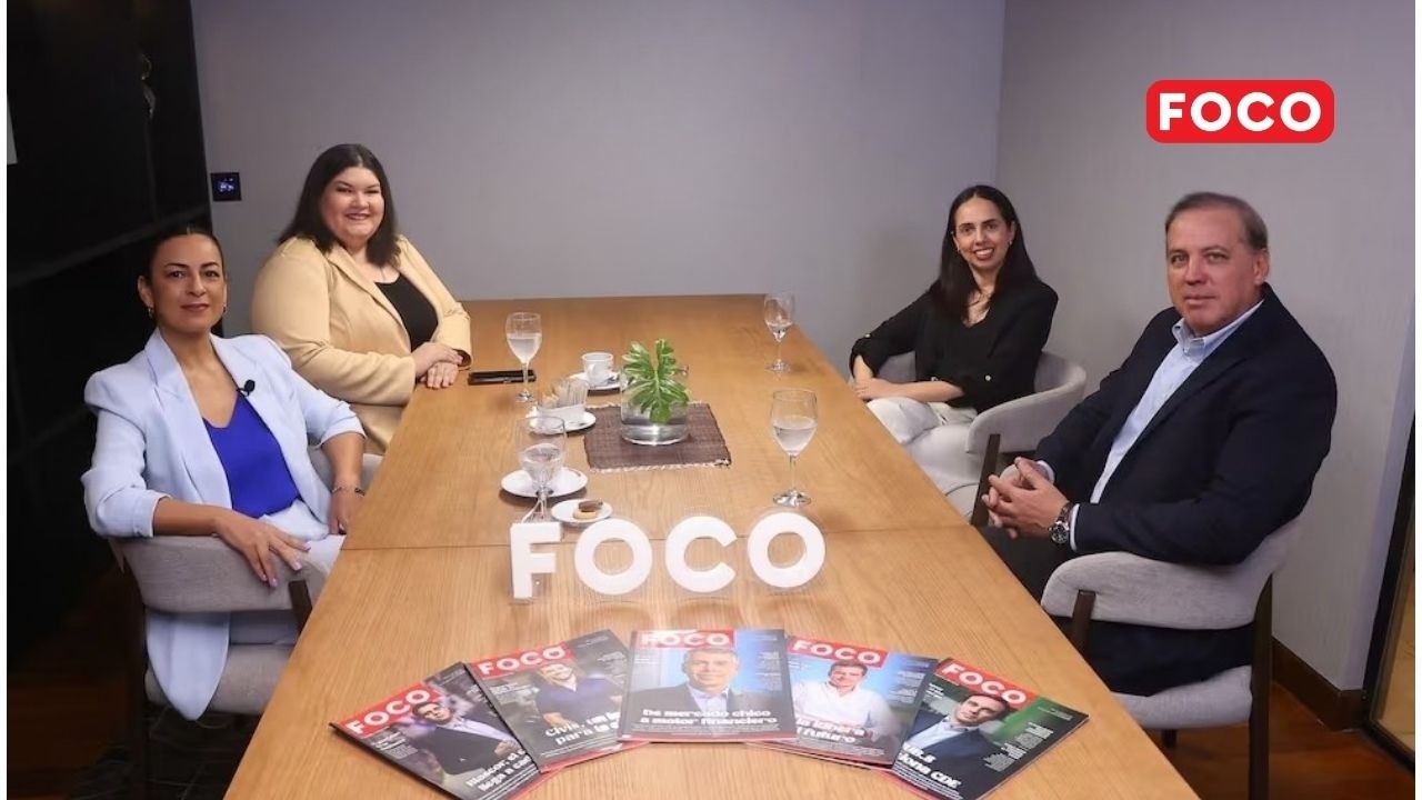 #FOCOLEADERS💡Dimas Ayala, gerente de Bancop, y Nathalia Rodríguez, gerente de Economía del MEF