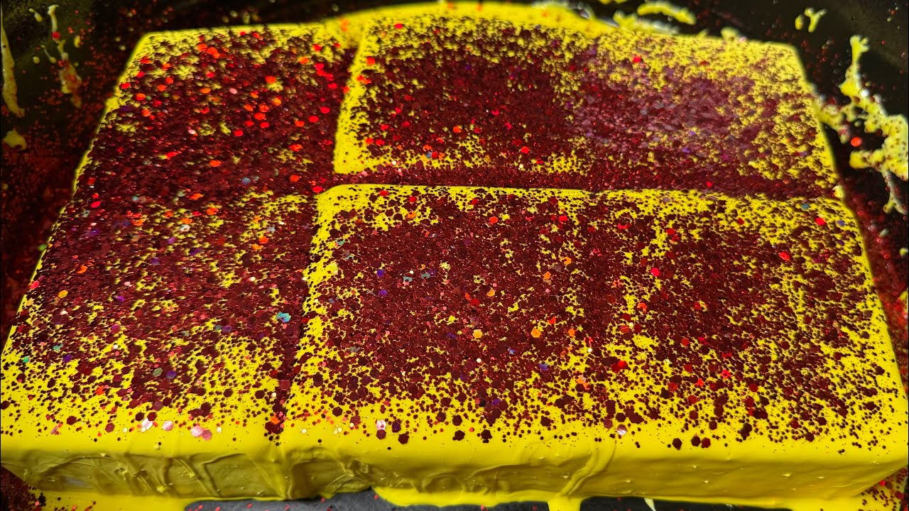 Yellow Cornstarch Paste & Red Glitter on Fresh Nexo Gym Chalk 