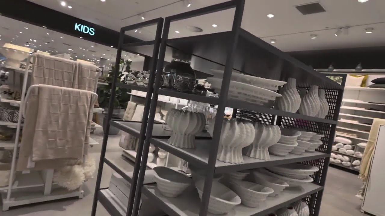 Exploring in Rotterdam | shopping center | H&M | ASMR Vlog | 2025 | 4K