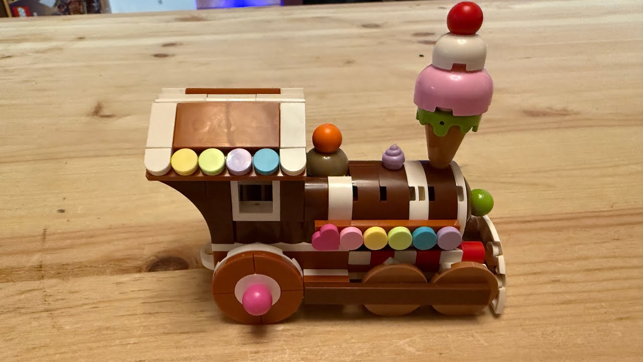 Набор Lego Celebration Series 4: Пряничный поезд (украшение 40777)