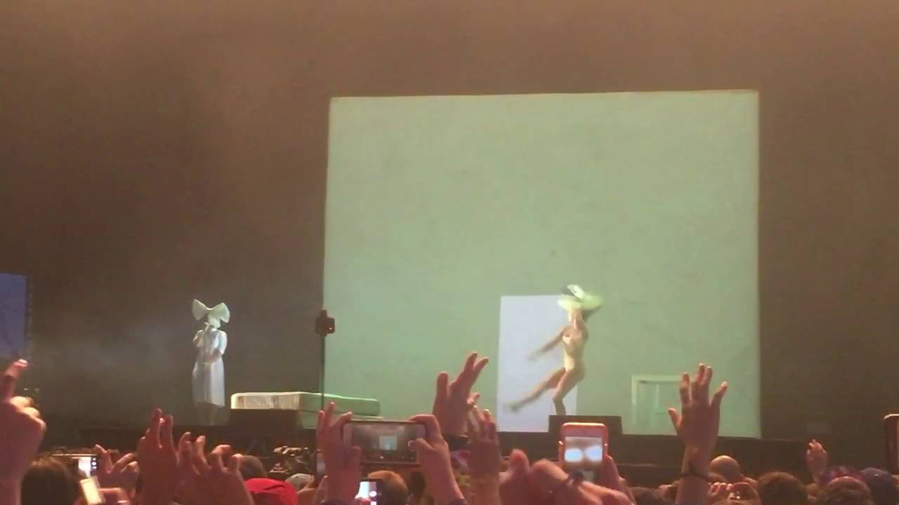 Chandelier - Sia Live @ Panorama 07-24-2016