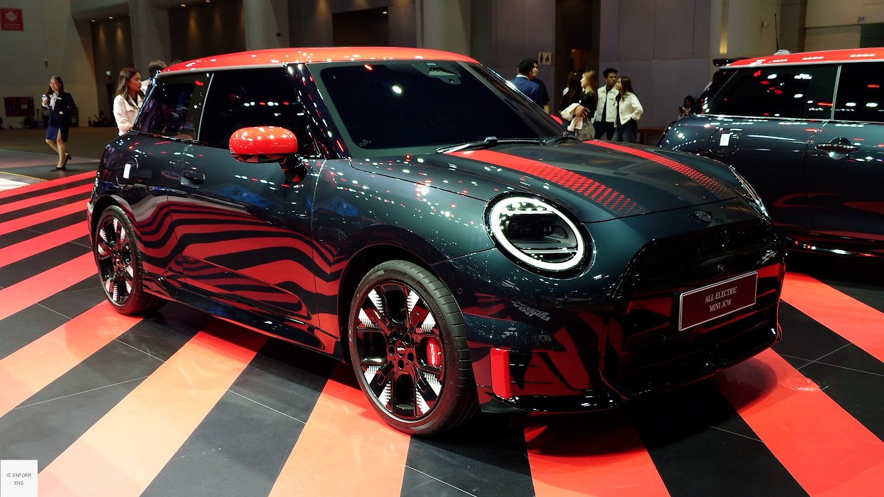 2026 MINI Cooper JCW Electric / In-Depth Walkaround Exterior & Interior