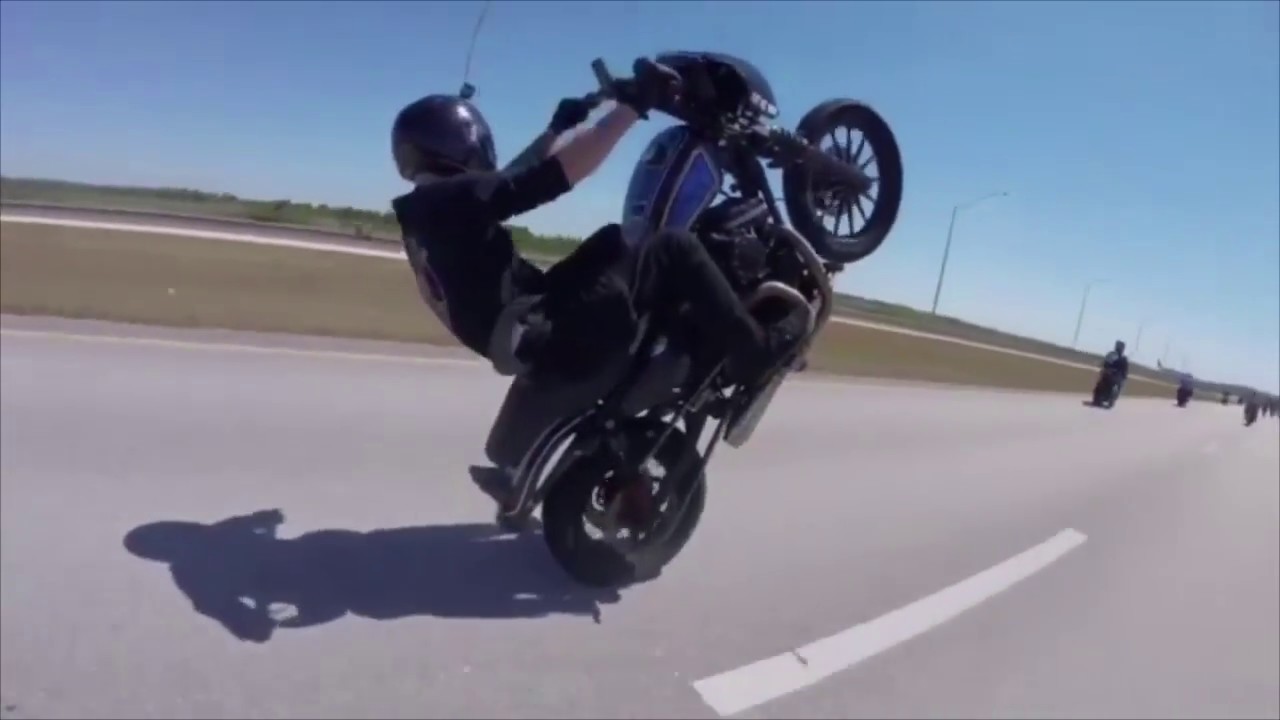 Amazing Harley Davidson Wheelies, Crashes & drifts. Instagram Compilation