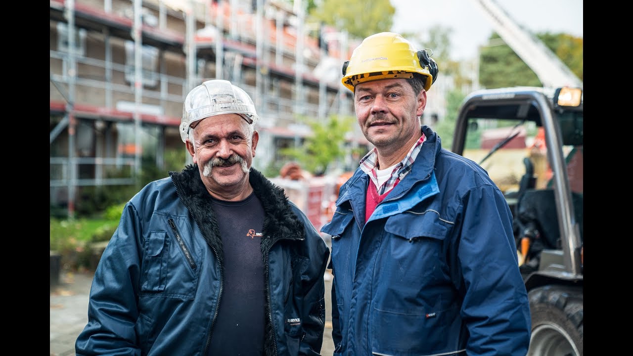 Tarik is bouwvakhulp bij Bouwbedrijf van Dillen - Groene Hart Service