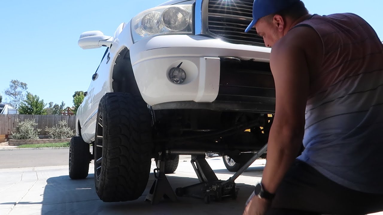 Замена датчика скорости колеса ABS на Dodge Ram 04-09