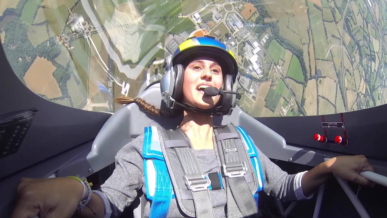 Sophie Moi de Juin Top Gun Voltige